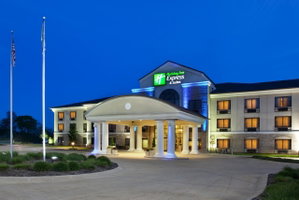 Holiday Inn Express Hotel & Suites Wadsworth