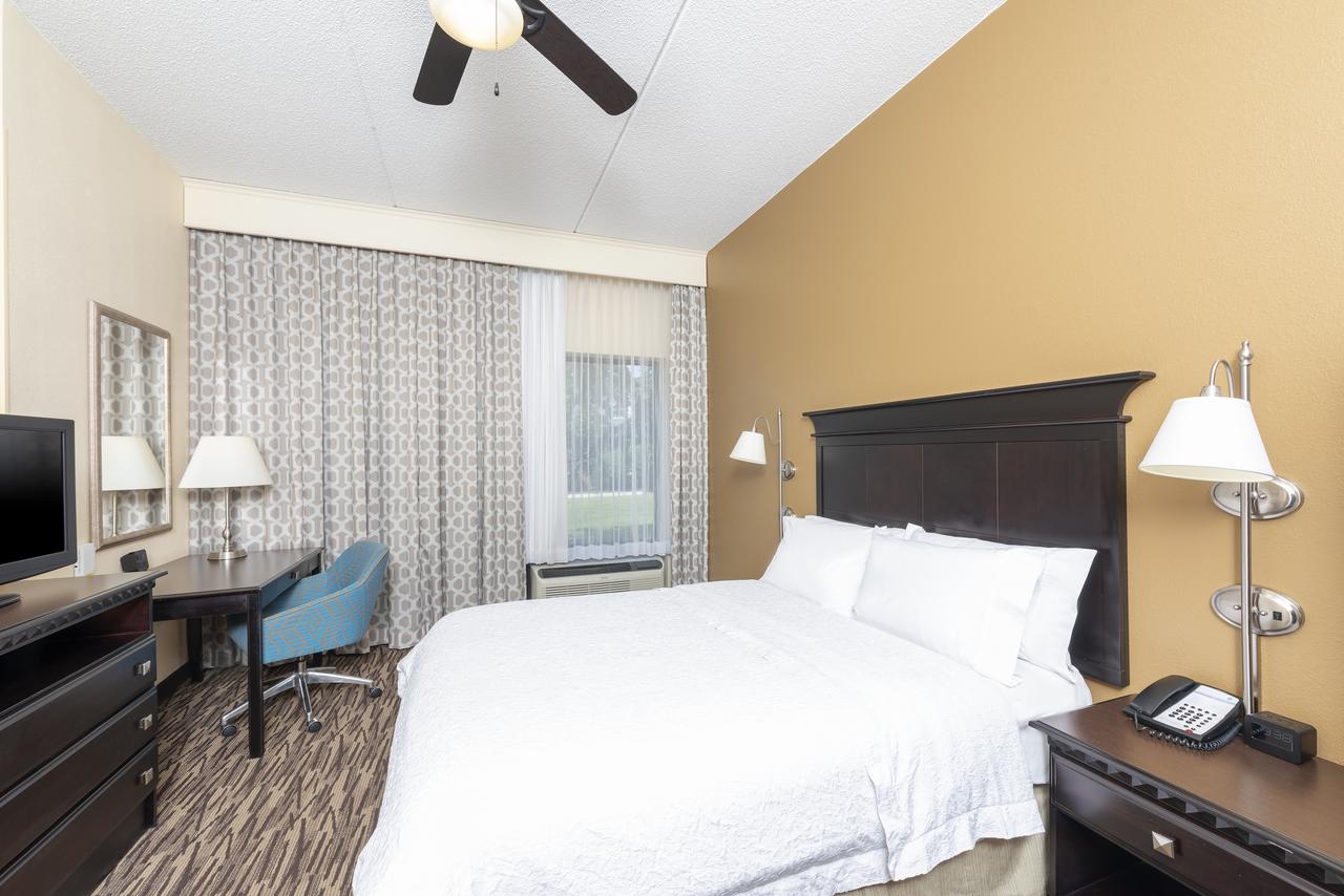 Hampton Inn & Suites Cleveland-Airport/Middleburg Heights - thumb 7