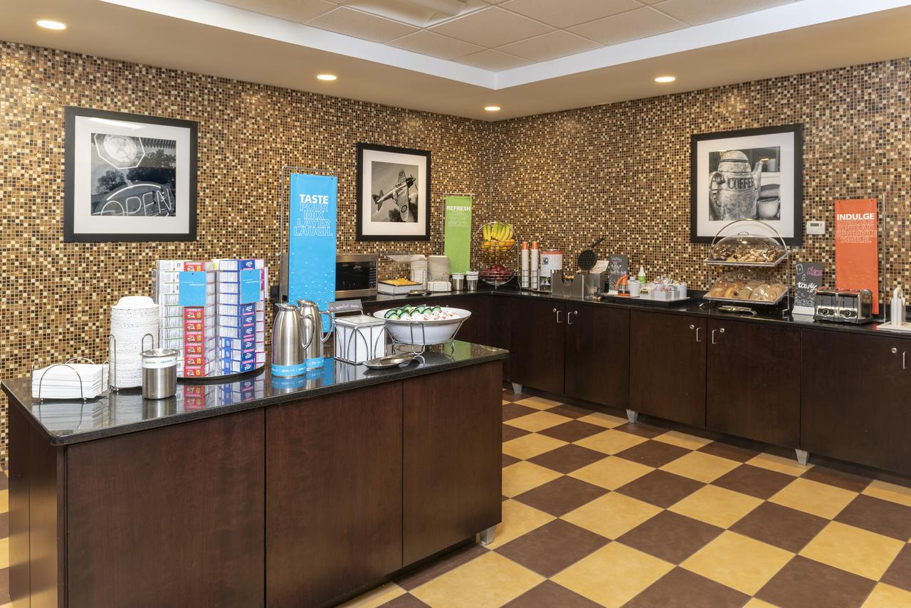 Hampton Inn & Suites Cleveland-Airport/Middleburg Heights - thumb 22