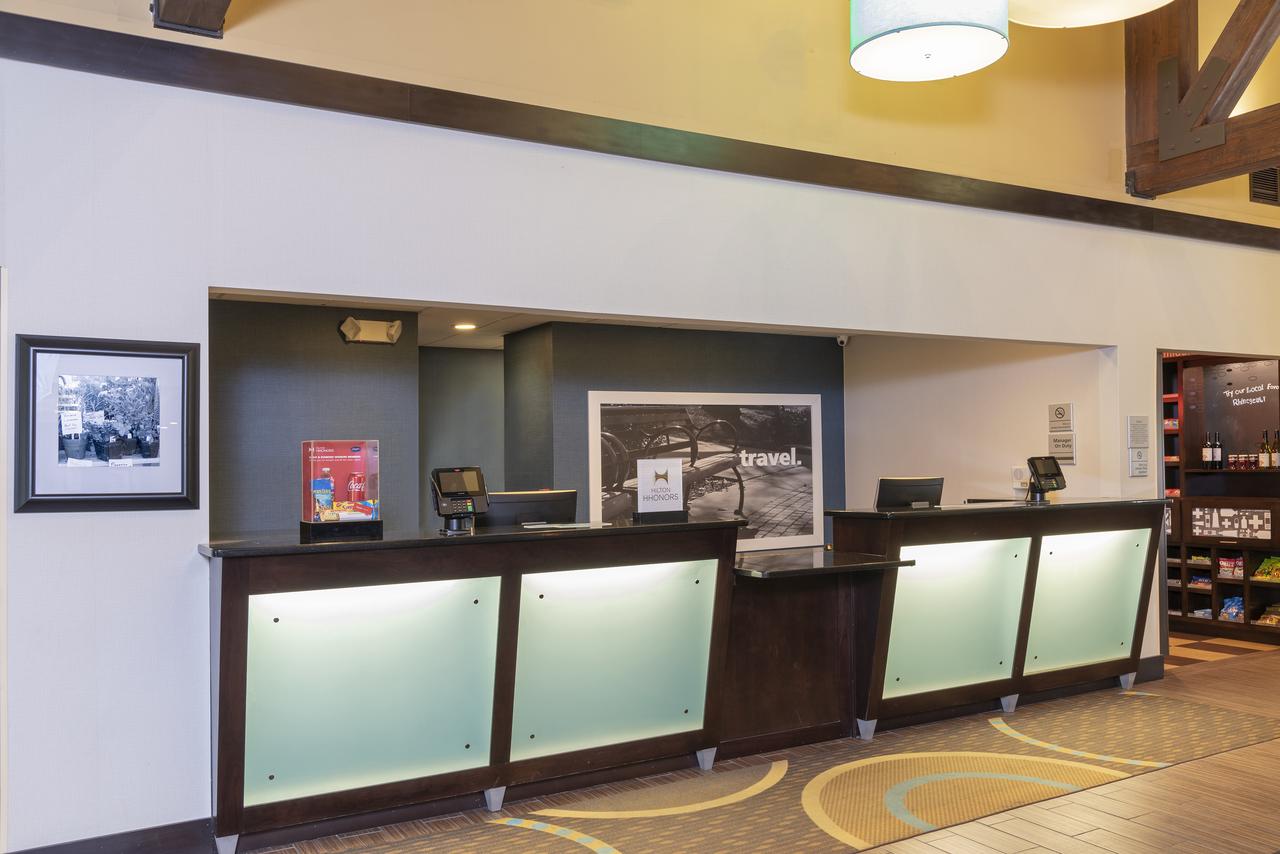 Hampton Inn & Suites Cleveland-Airport/Middleburg Heights - thumb 26