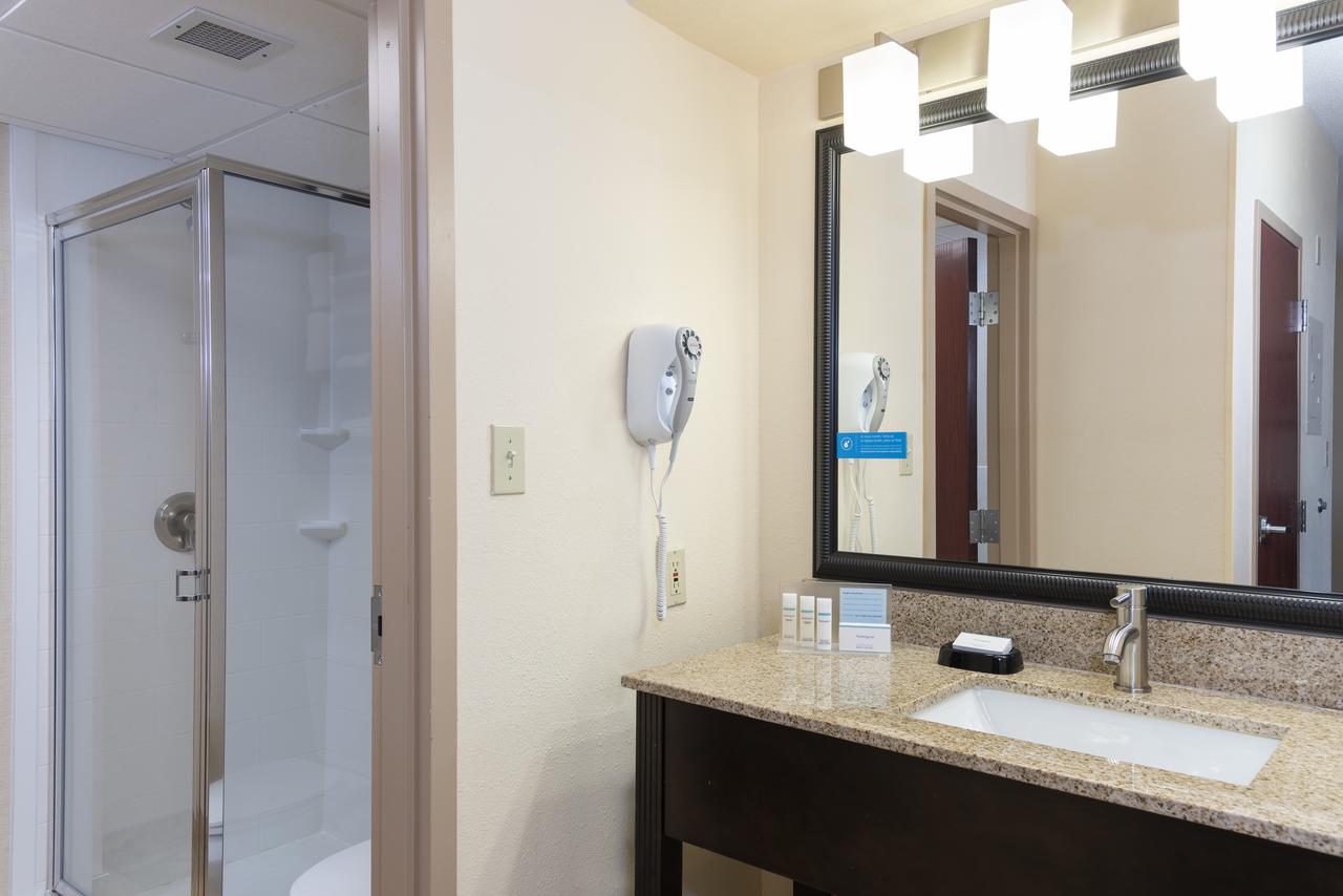 Hampton Inn & Suites Cleveland-Airport/Middleburg Heights - thumb 12