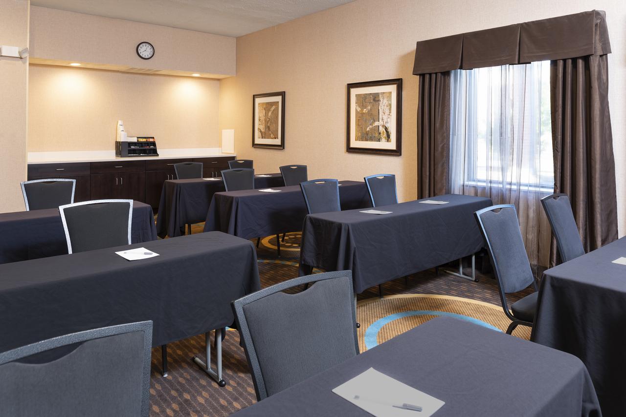 Hampton Inn & Suites Cleveland-Airport/Middleburg Heights - thumb 18