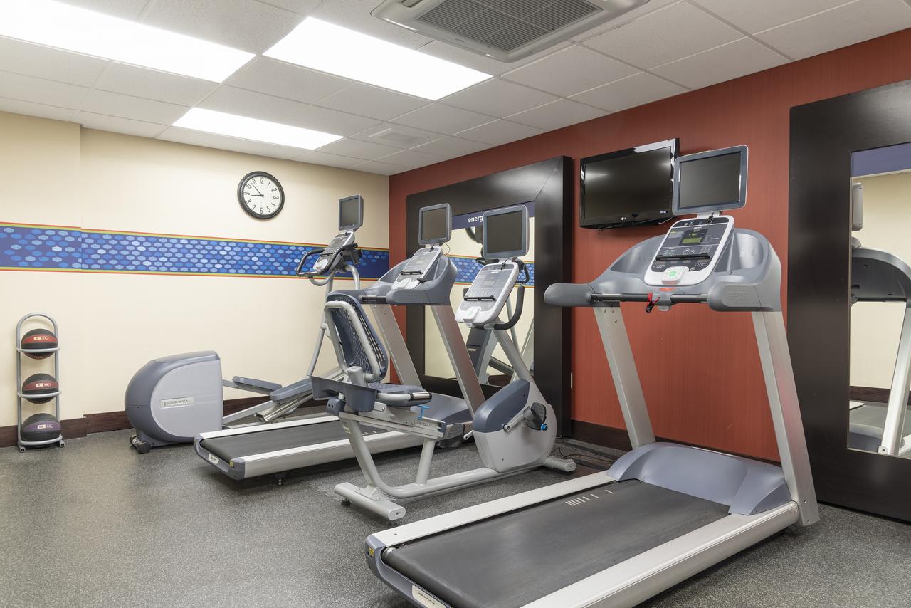 Hampton Inn & Suites Cleveland-Airport/Middleburg Heights - thumb 16