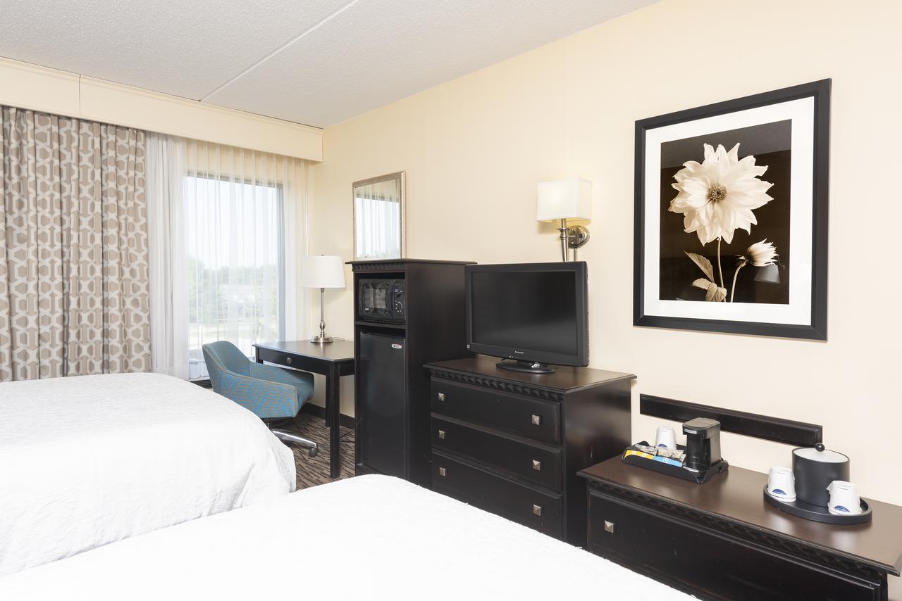 Hampton Inn & Suites Cleveland-Airport/Middleburg Heights - thumb 1