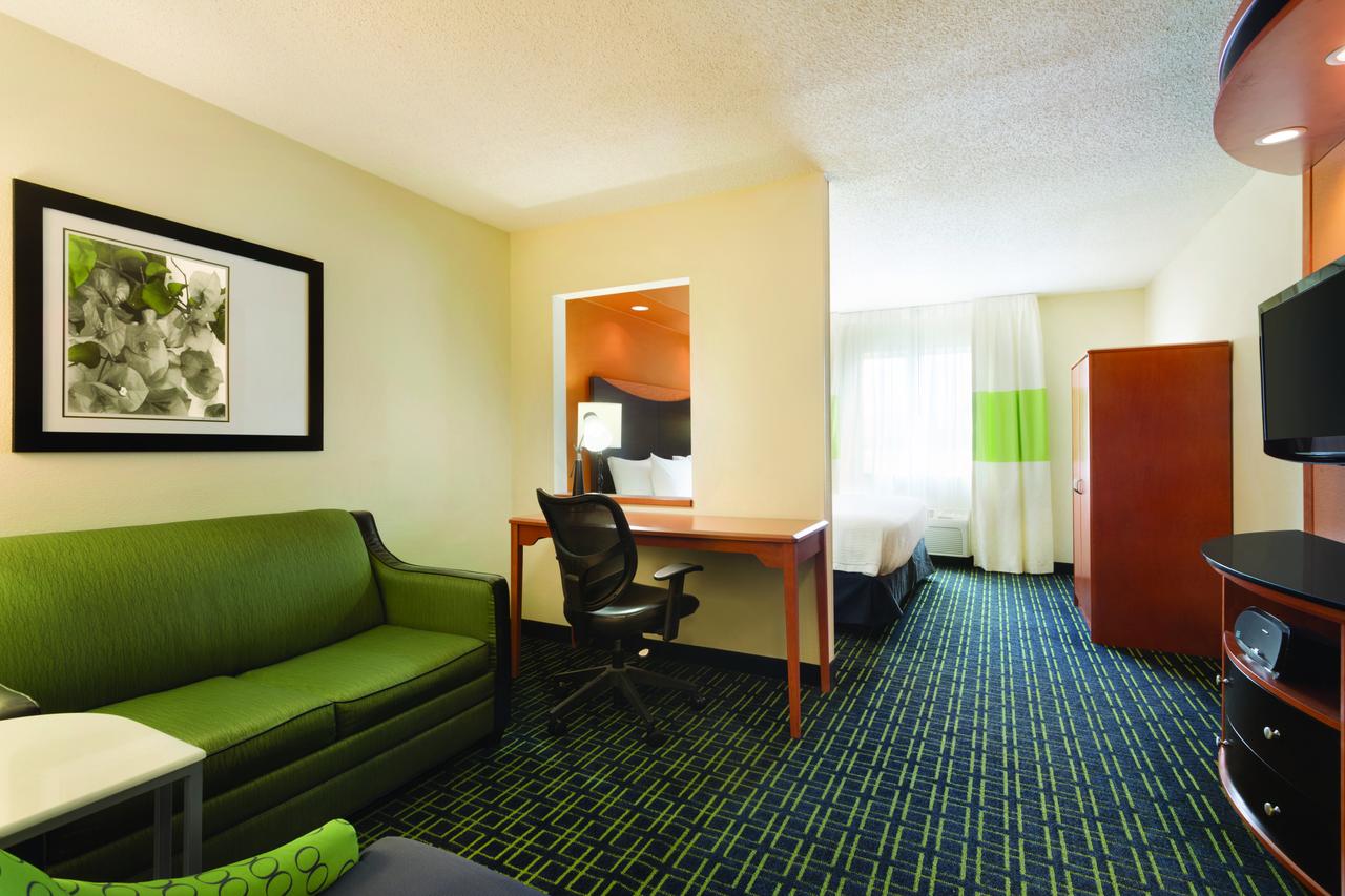 Fairfield Inn & Suites Canton - thumb 4