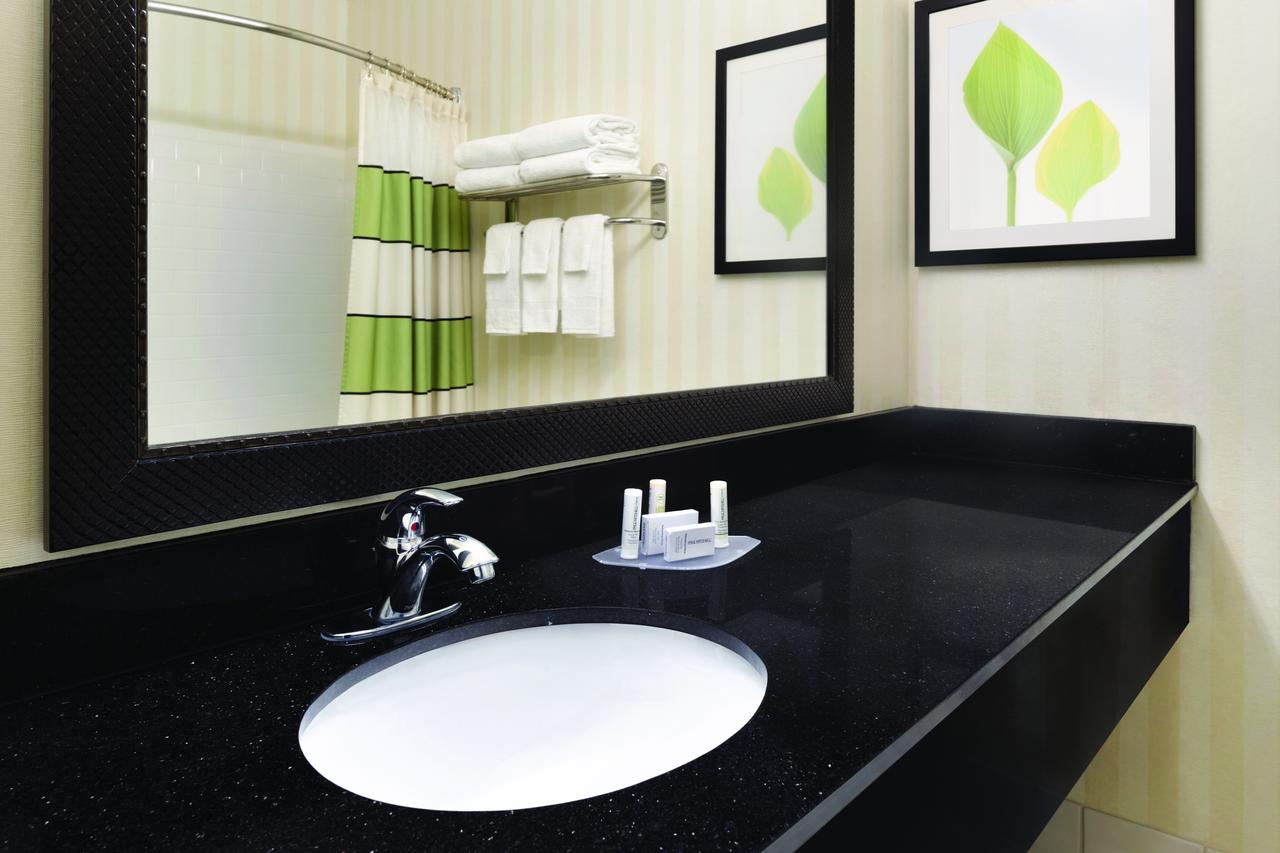 Fairfield Inn & Suites Canton - thumb 8