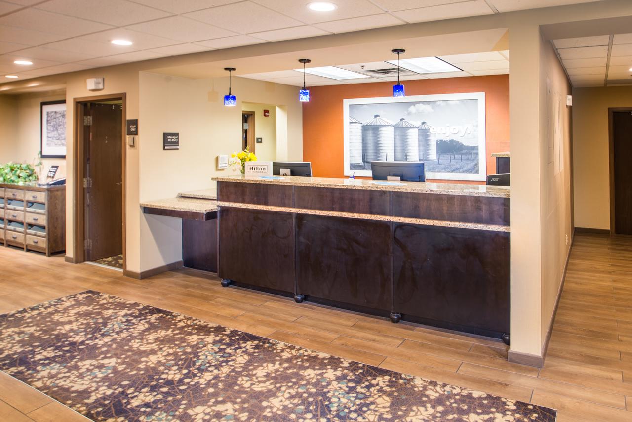 Hampton Inn Tiffin - thumb 26