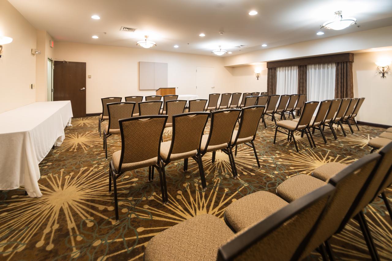 Hampton Inn Tiffin - thumb 21