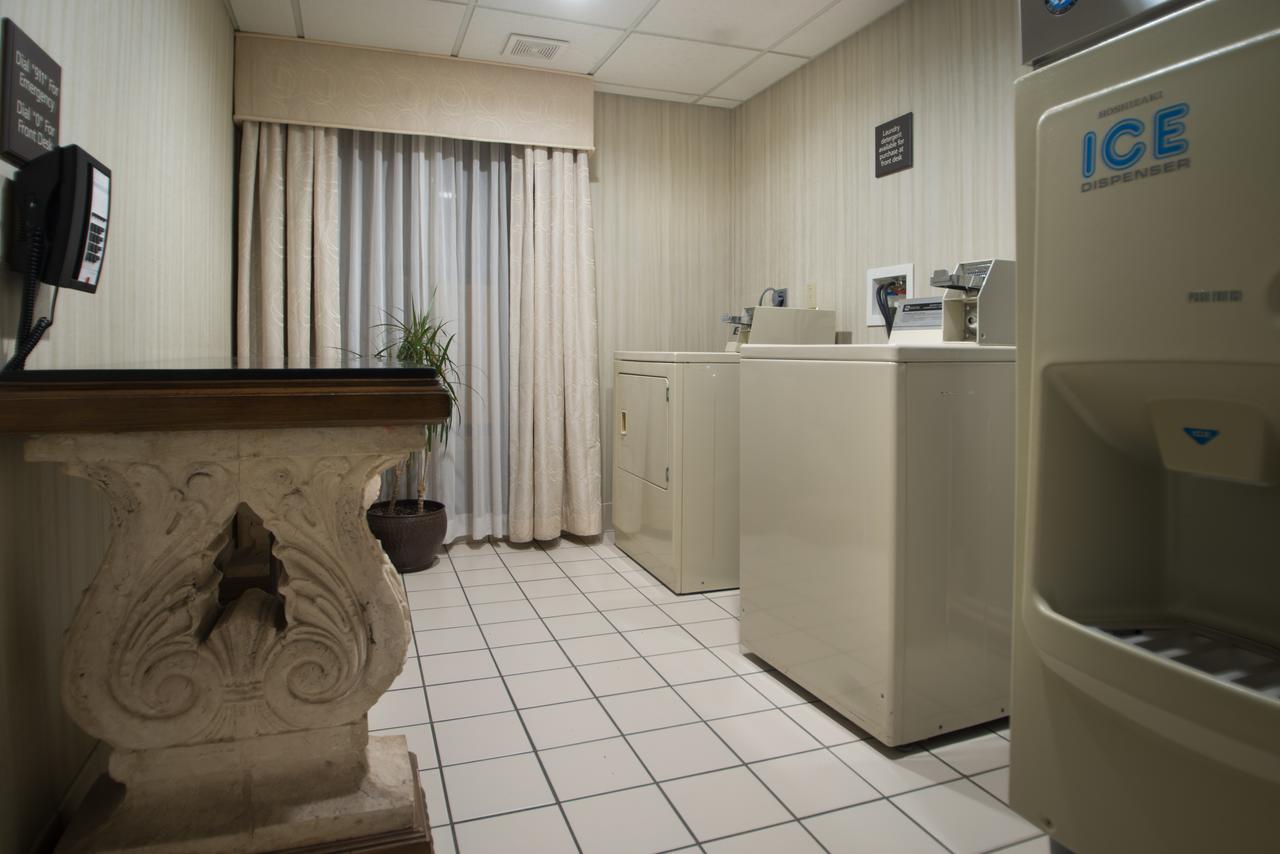 Hampton Inn Tiffin - thumb 25