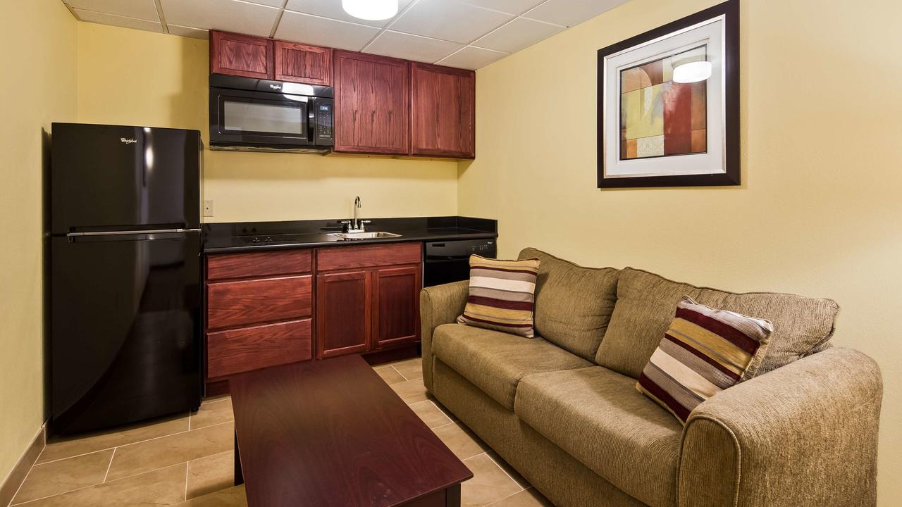 Best Western Airport Inn & Suites Cleveland - thumb 26
