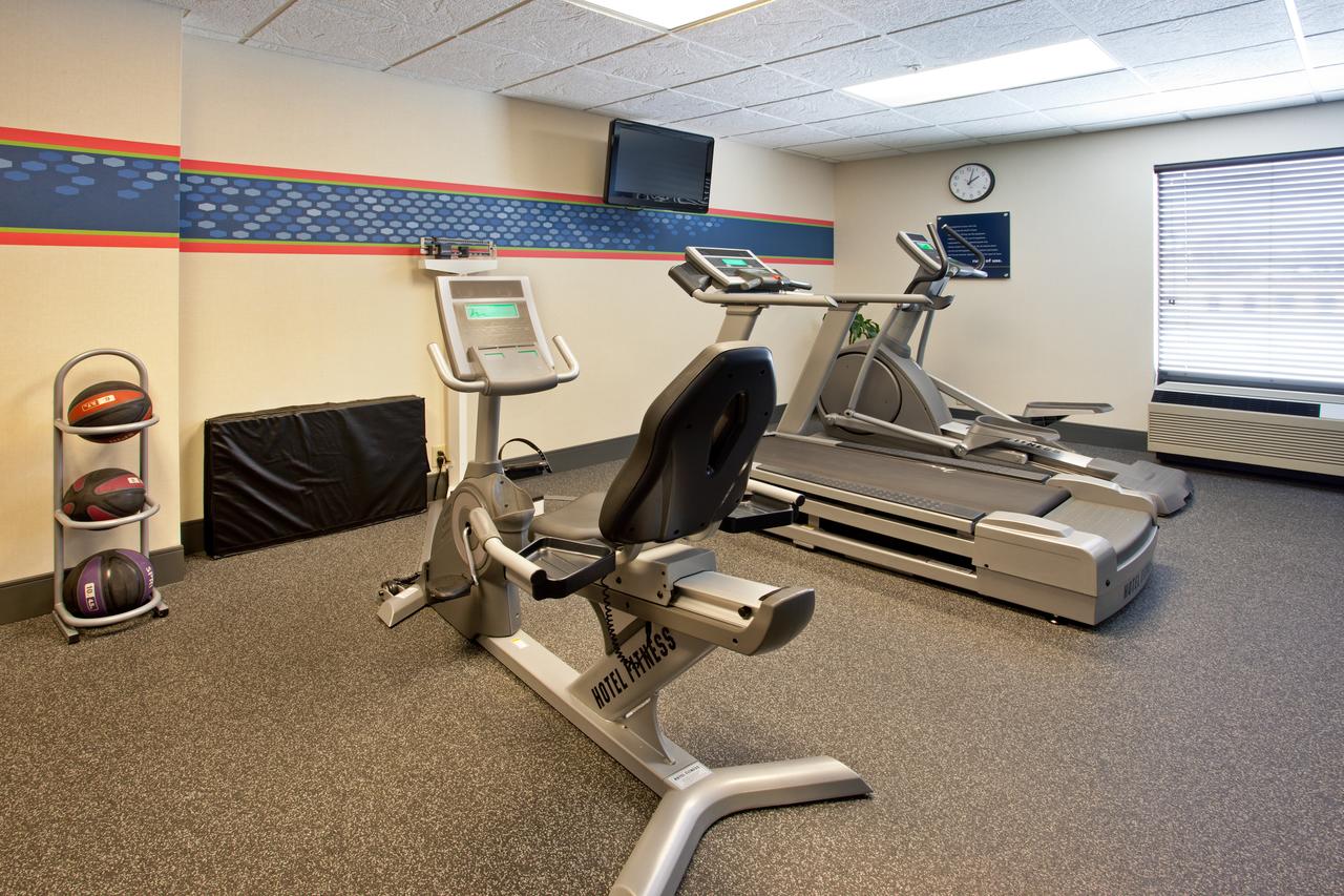 Hampton Inn Massillon - thumb 8