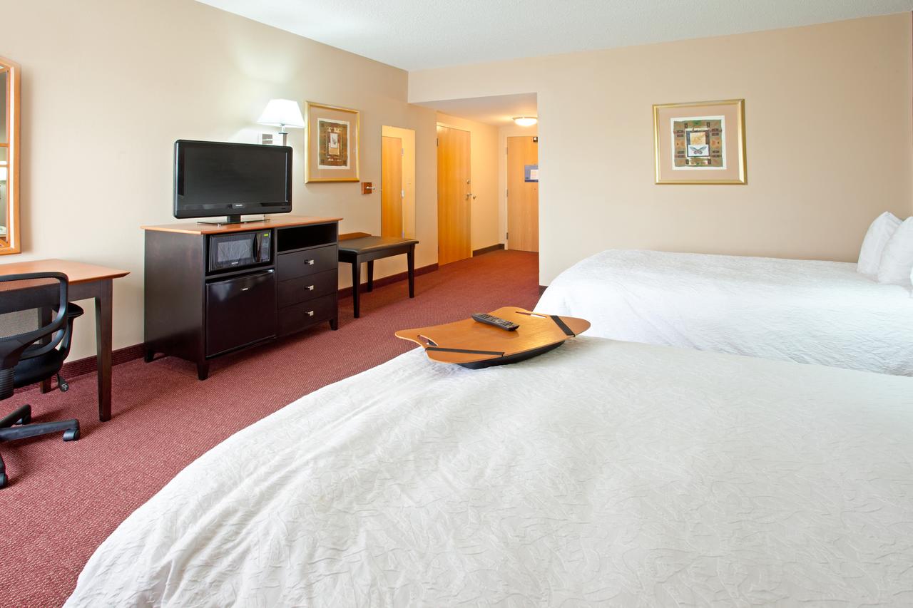 Hampton Inn Massillon - thumb 6