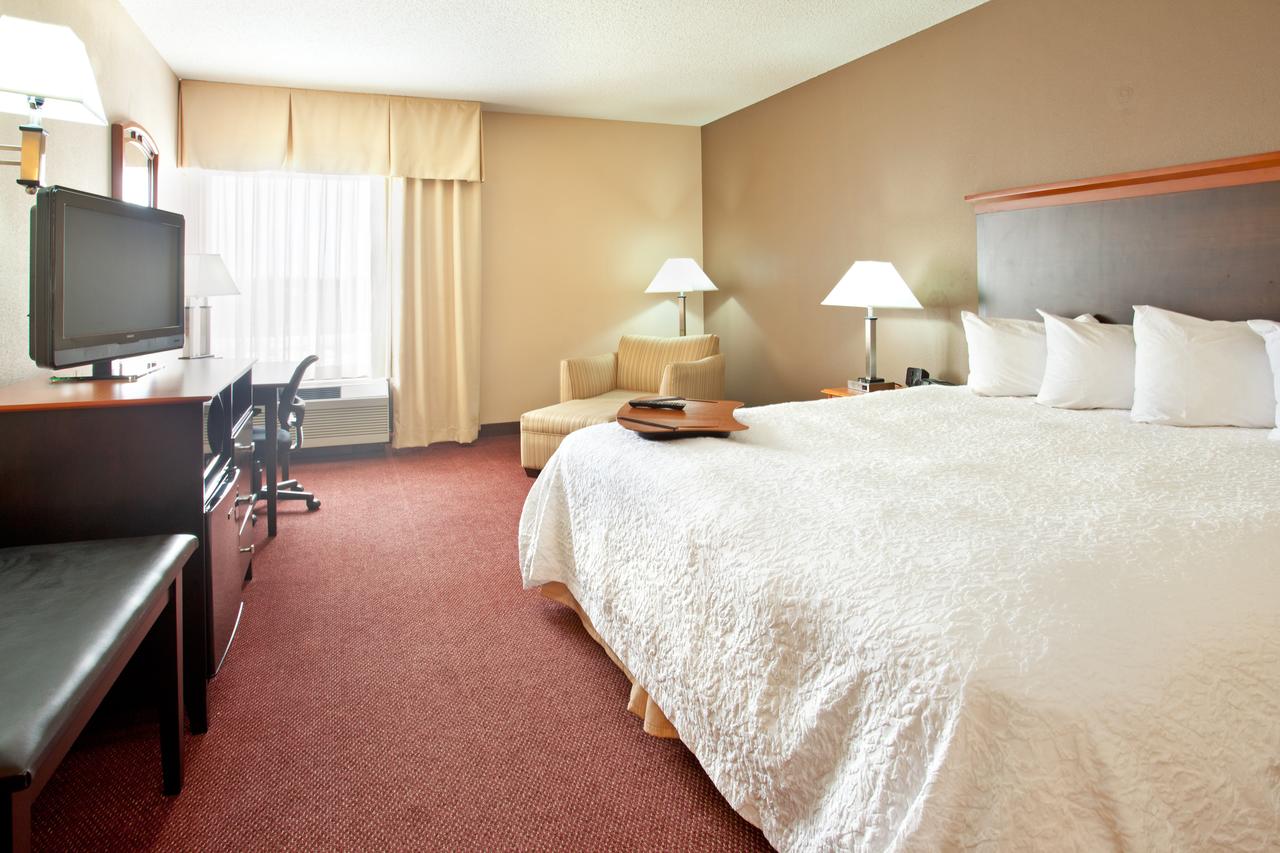 Hampton Inn Massillon - thumb 9