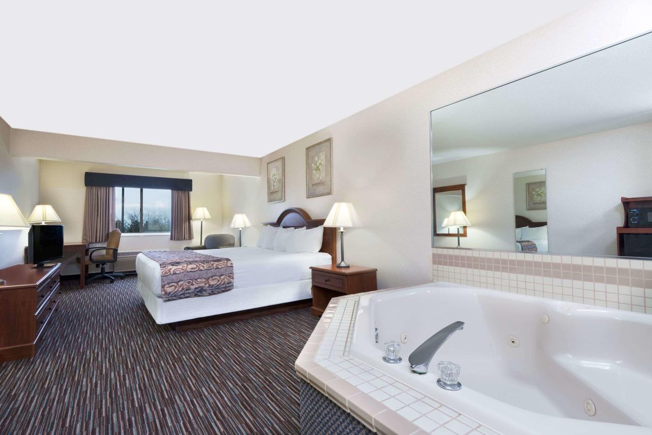 Baymont By Wyndham Columbus/Rickenbacker - thumb 11