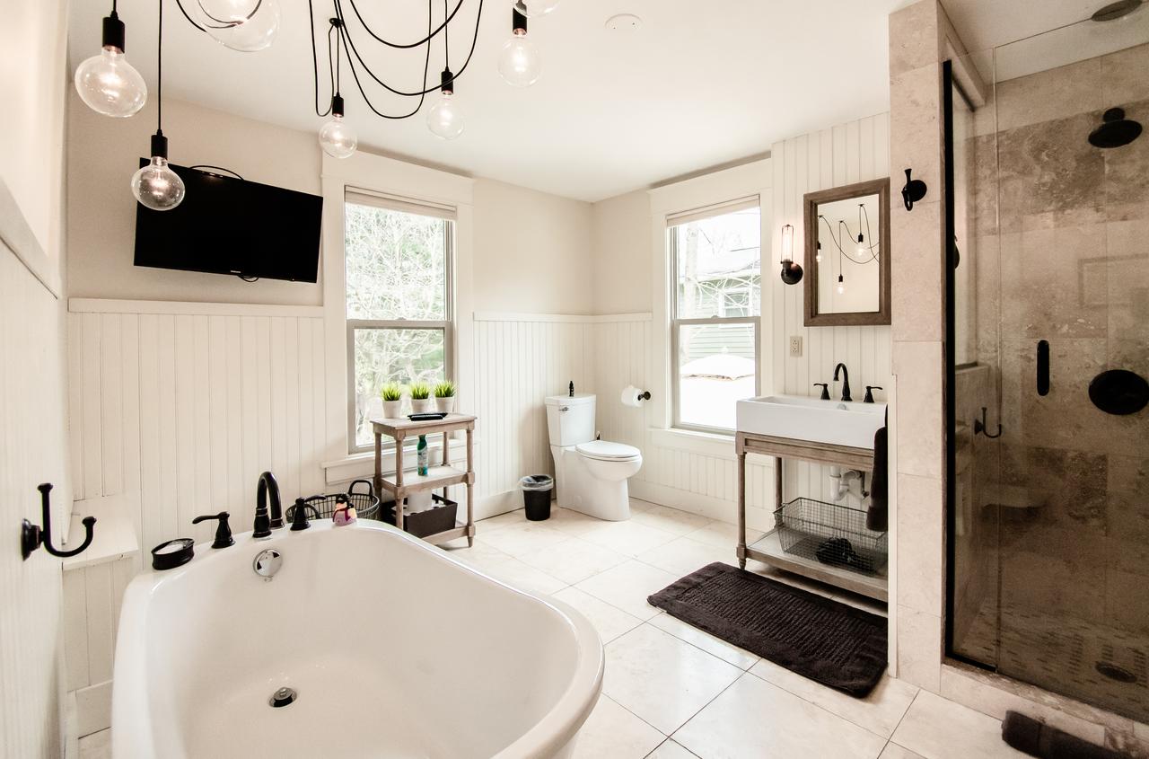 Small Batch Lodging - thumb 5