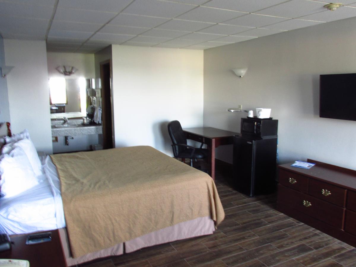 Americas Best Value Inn-Celina - thumb 12