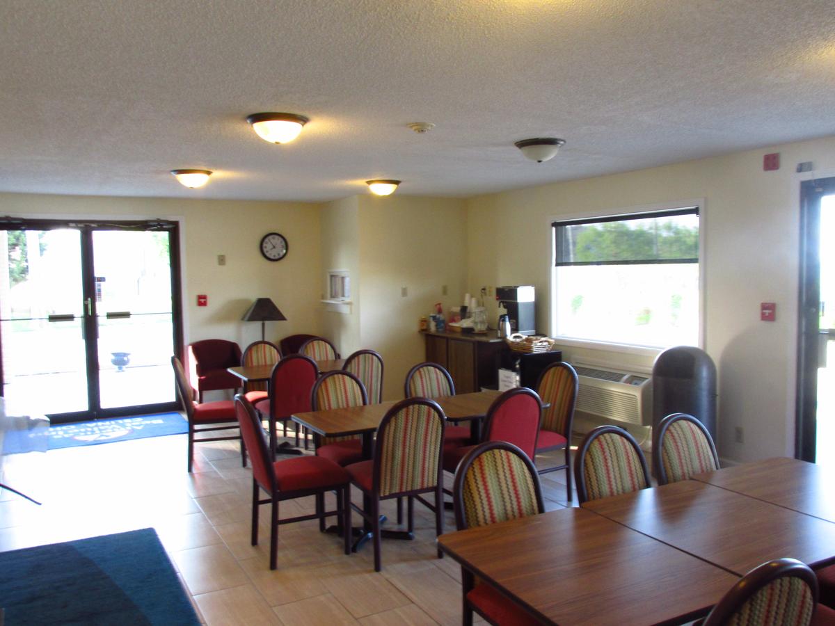 Americas Best Value Inn-Celina - thumb 23