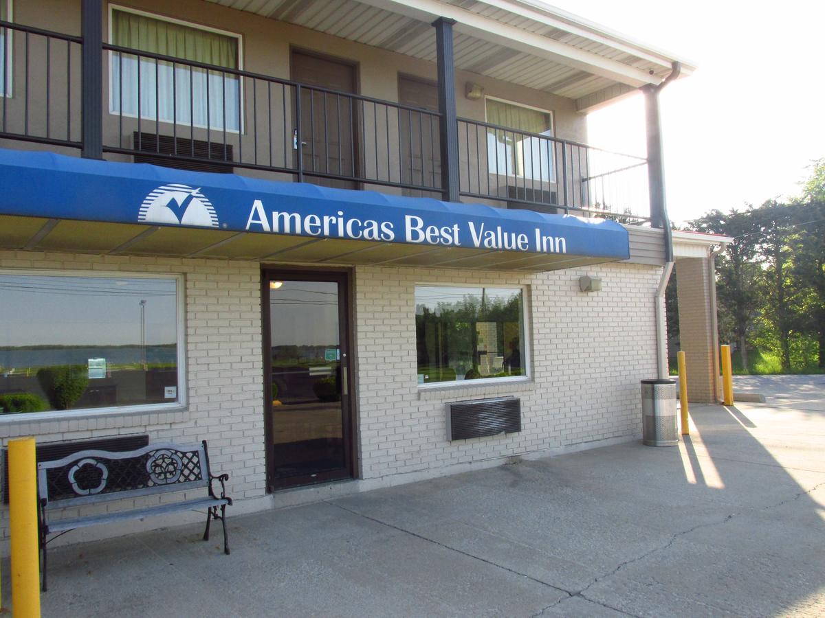 Americas Best Value Inn-Celina - thumb 1
