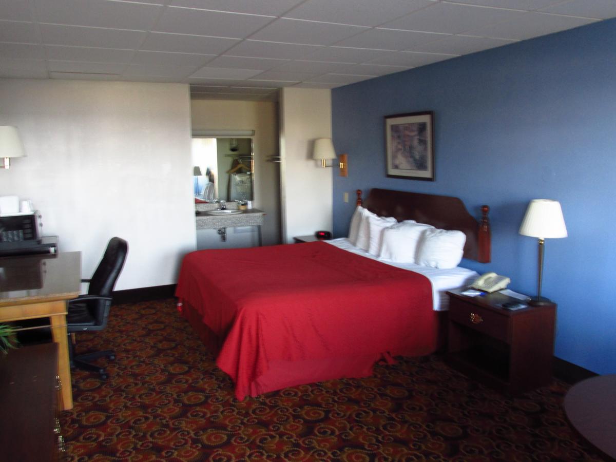 Americas Best Value Inn-Celina - thumb 17
