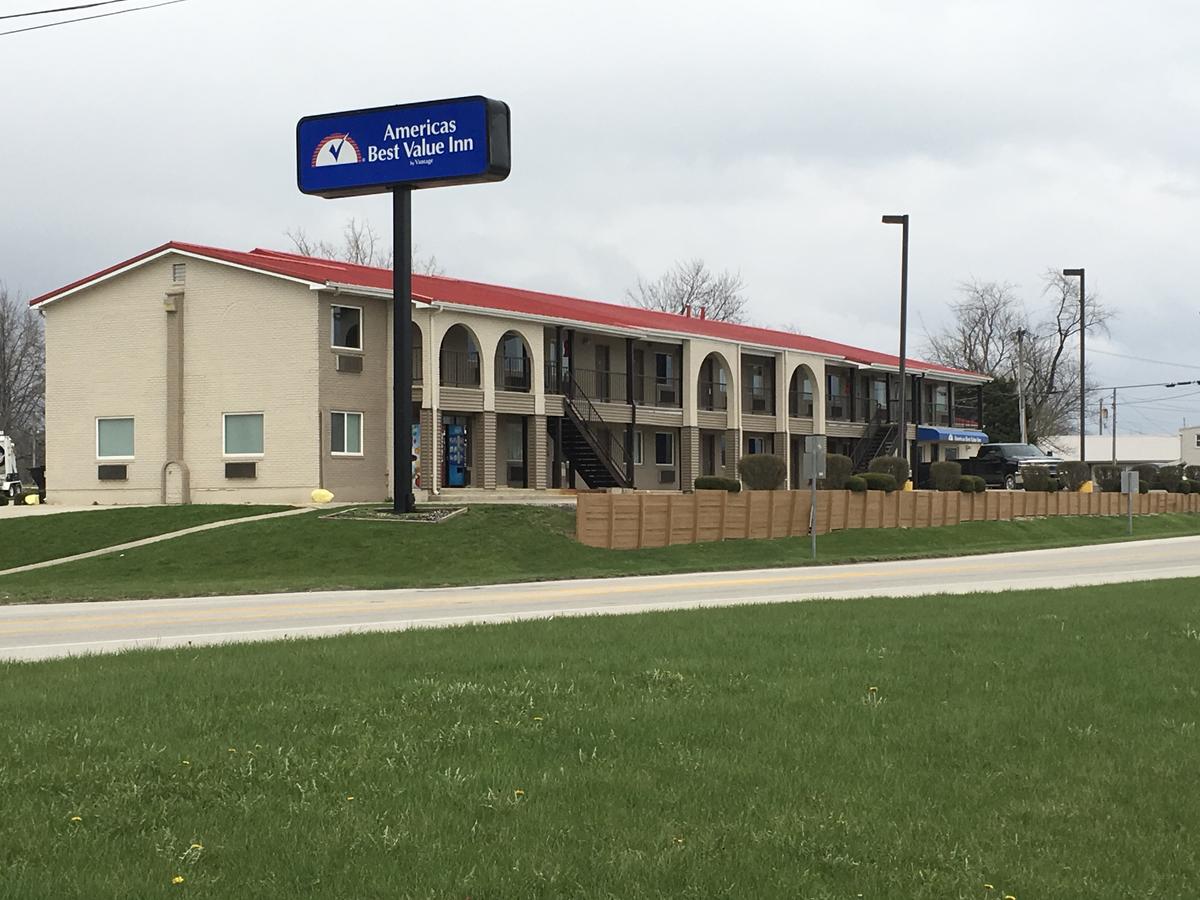 Americas Best Value Inn-Celina - thumb 3
