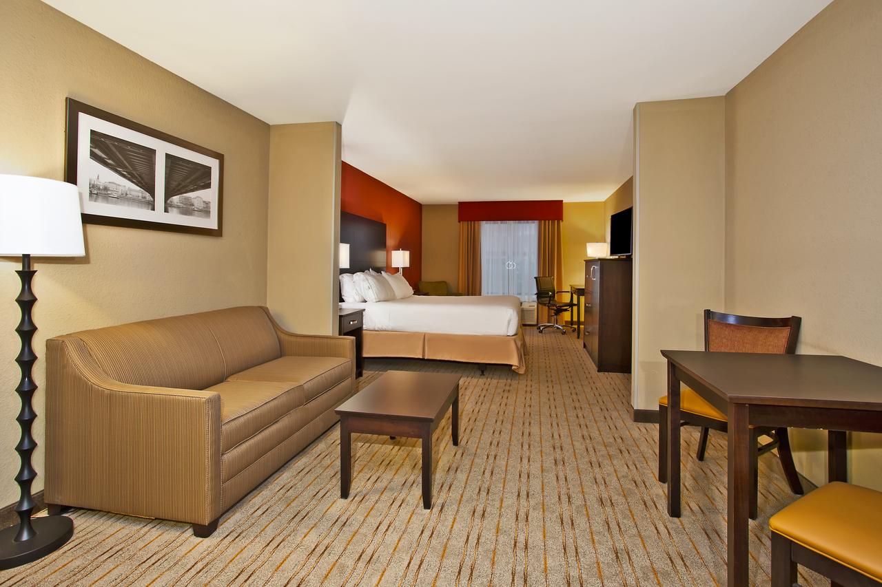 Holiday Inn Express & Suites Springfield - thumb 27