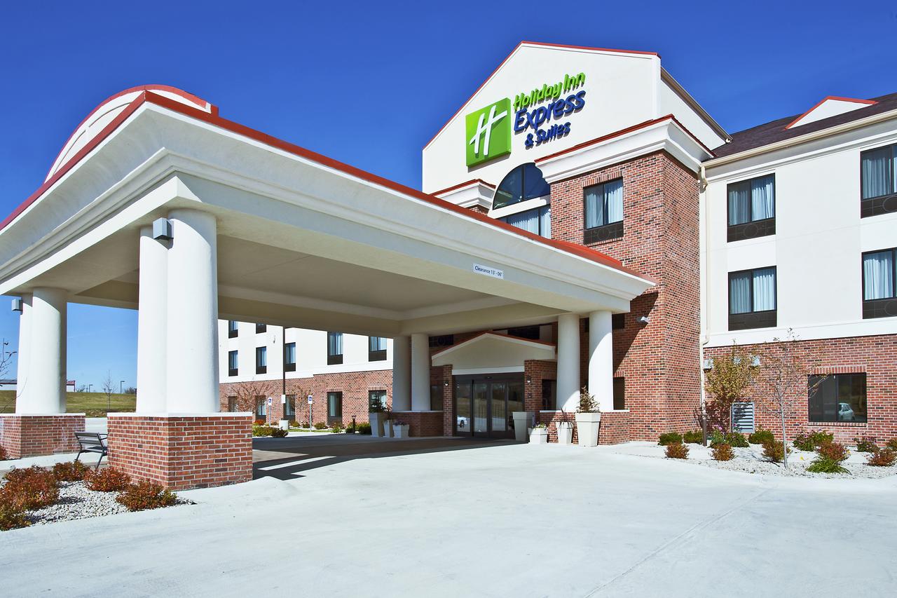 Holiday Inn Express & Suites Springfield - thumb 0