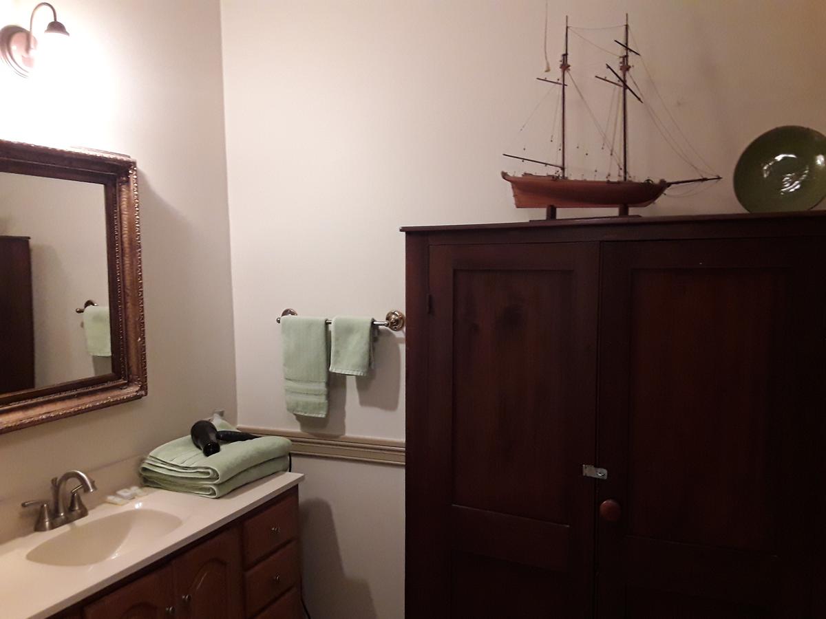 Emma's Bed And Breakfast - thumb 8