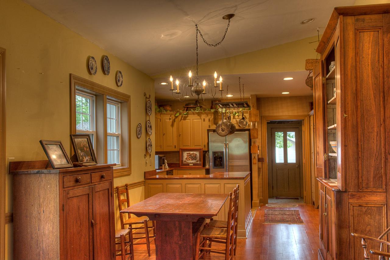 Emma's Bed And Breakfast - thumb 29