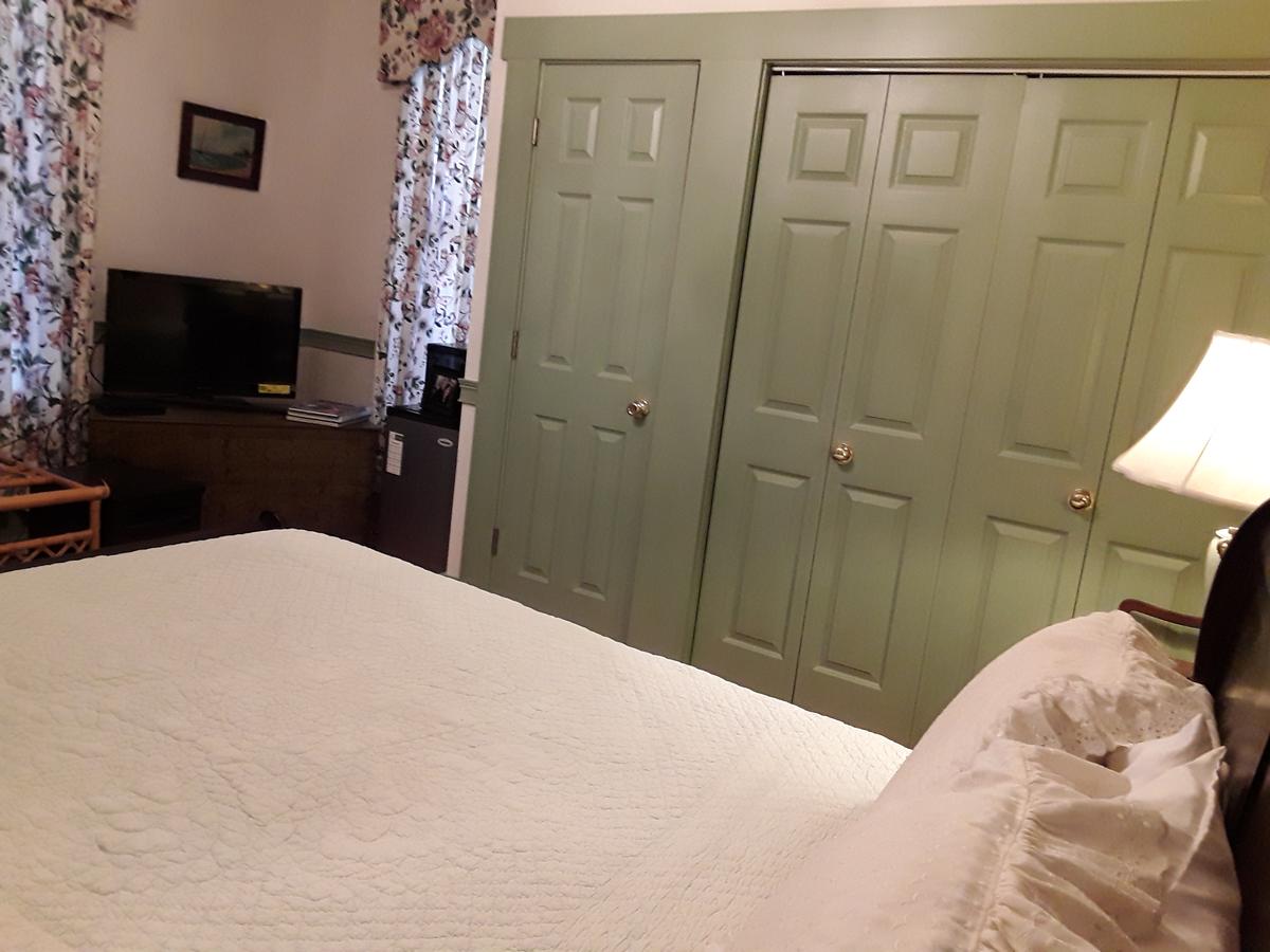 Emma's Bed And Breakfast - thumb 7