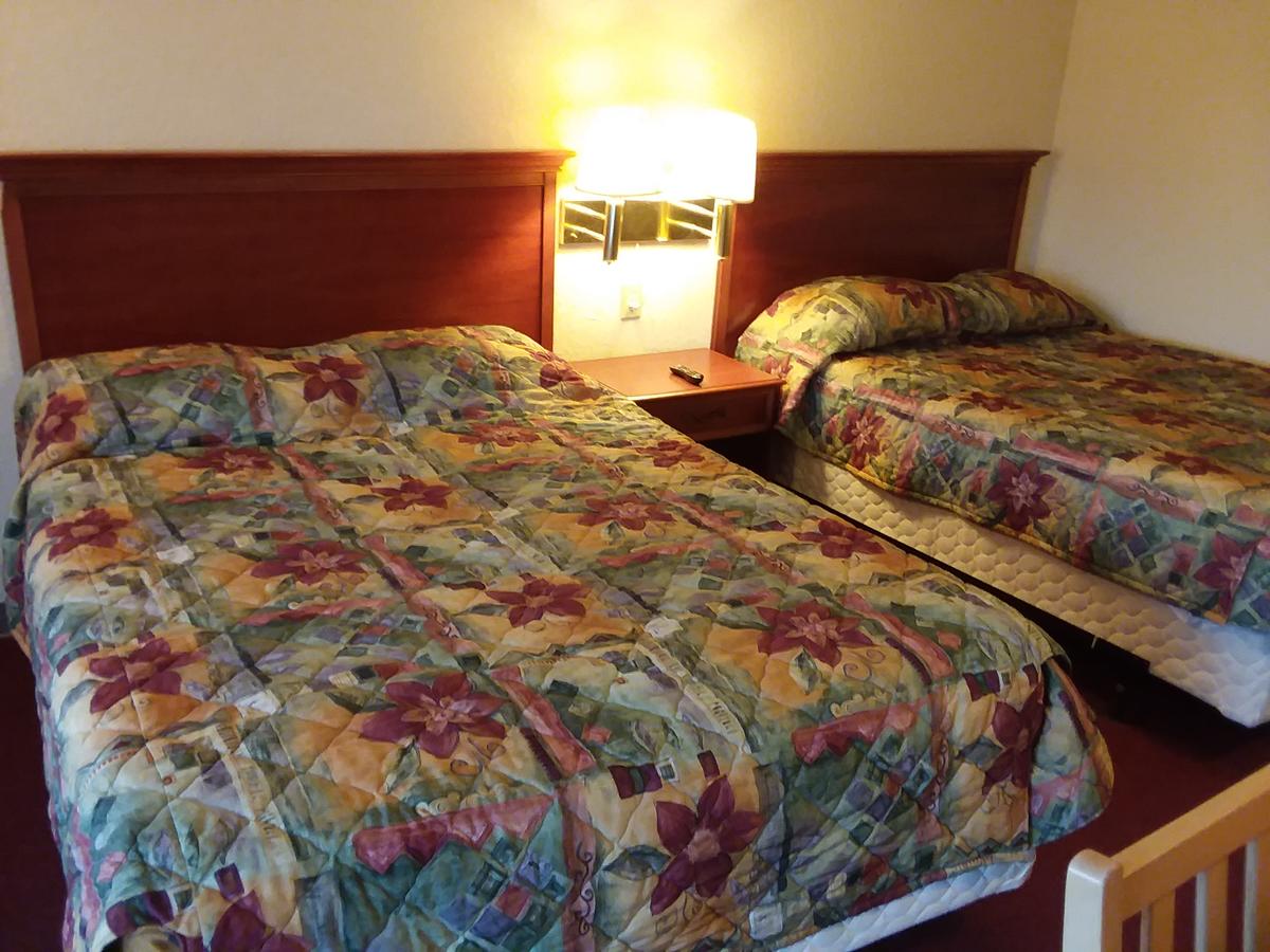 Knights Inn Toledo West - thumb 4