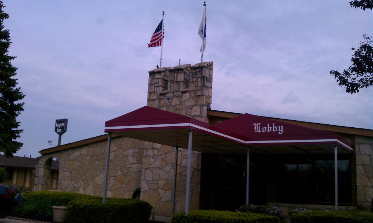 Knights Inn Toledo West - thumb 7