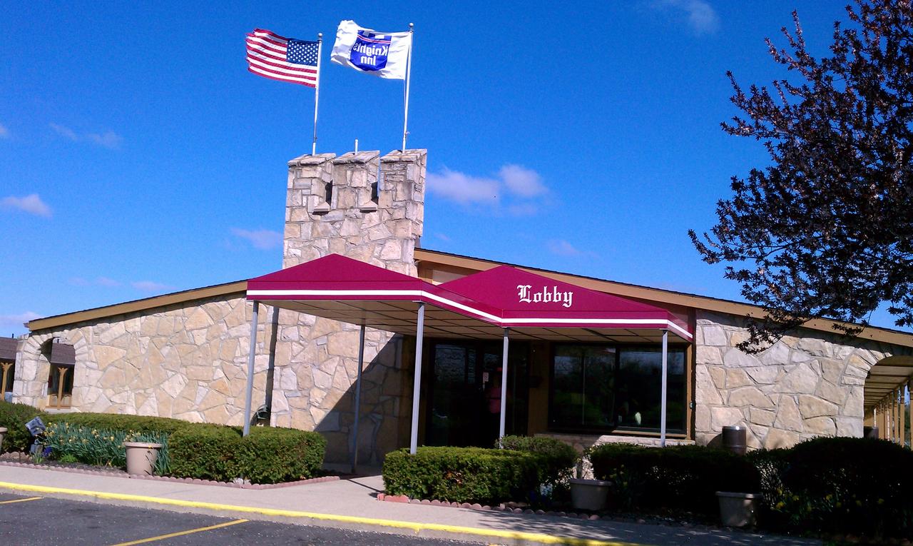 Knights Inn Toledo West - thumb 6