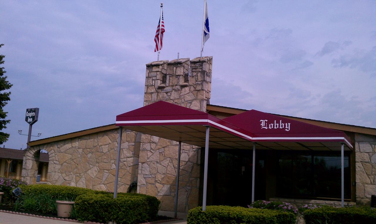 Knights Inn Toledo West - thumb 5