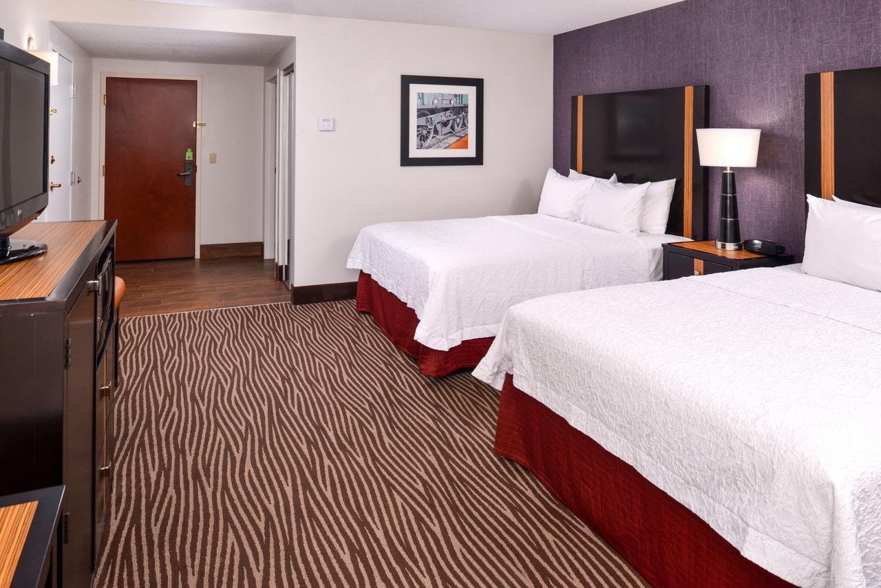 Hampton Inn Springfield - thumb 6