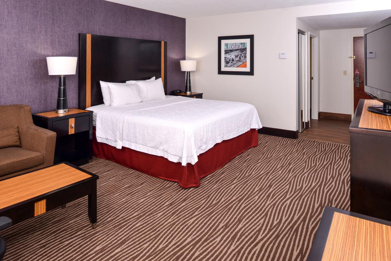 Hampton Inn Springfield - thumb 15
