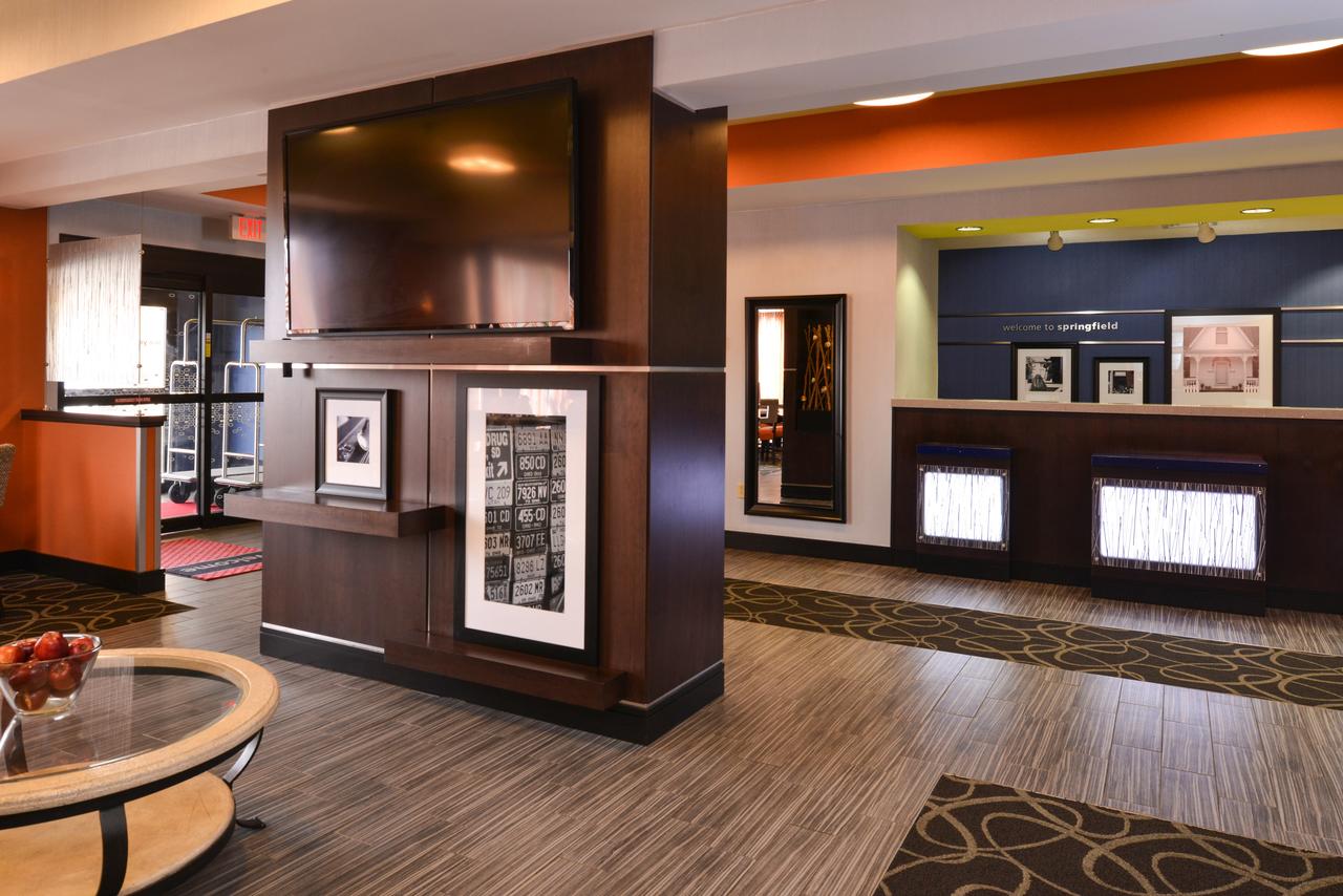 Hampton Inn Springfield - thumb 3