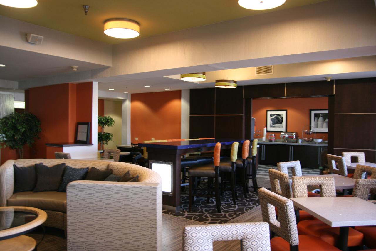 Hampton Inn Springfield - thumb 4