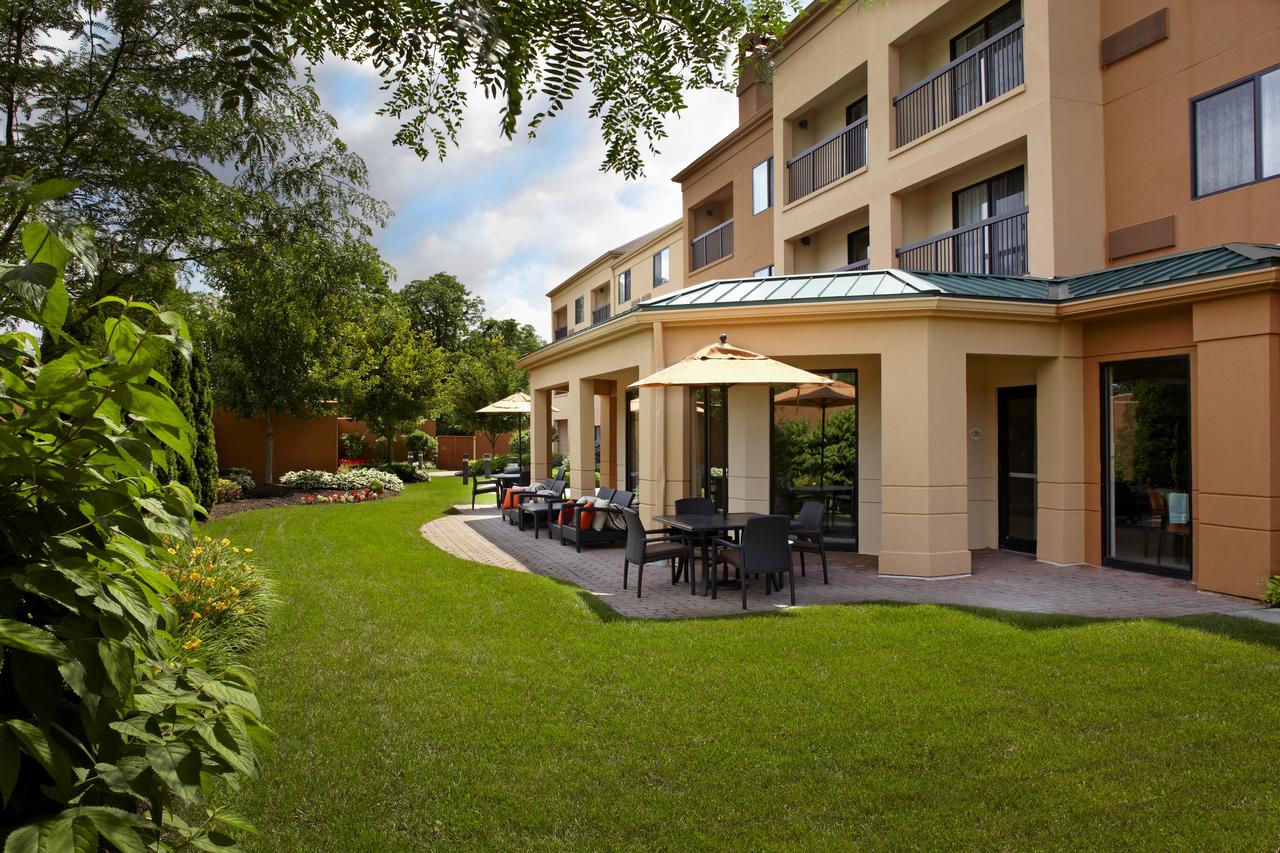 Courtyard Newark Granville - thumb 0