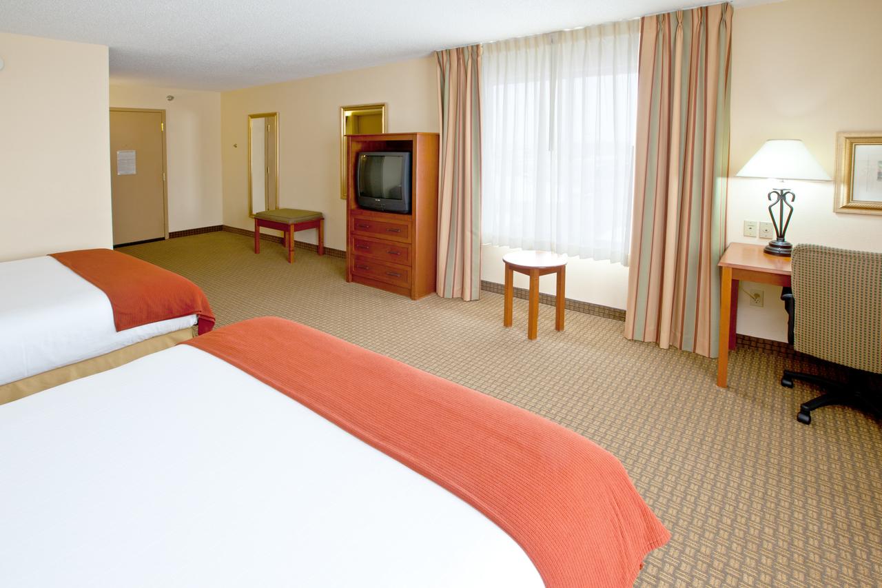 Holiday Inn Express Hotel & Suites Greenville - thumb 13