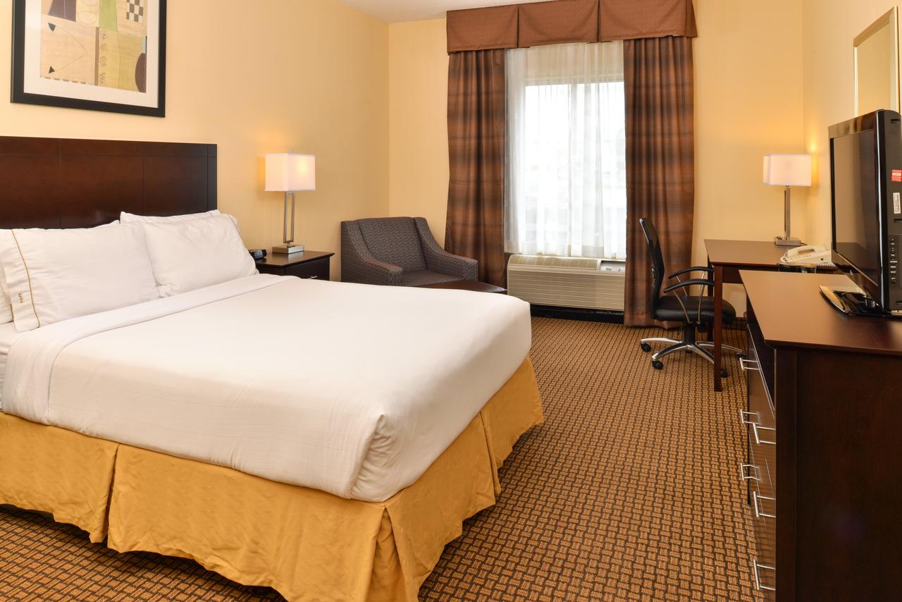 Holiday Inn Express Hotel & Suites Greenville - thumb 1