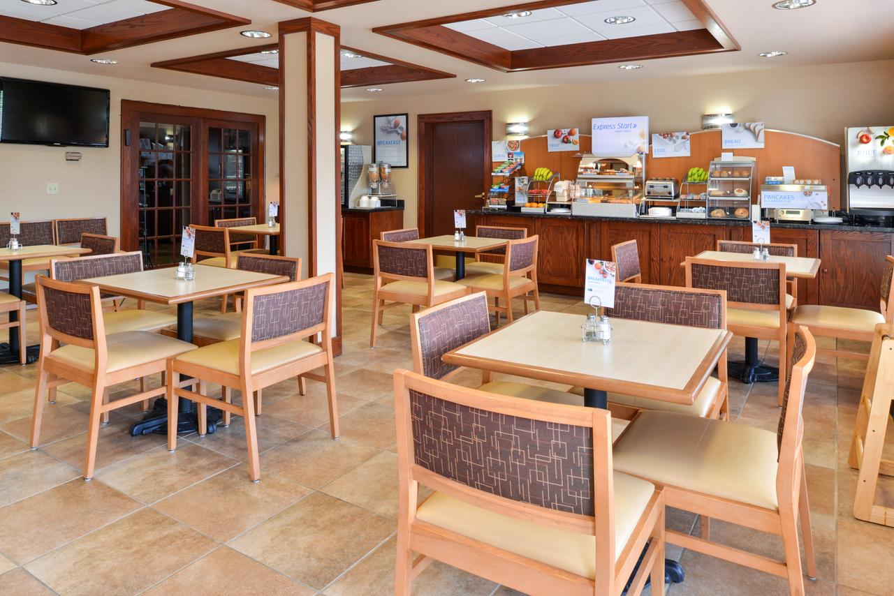 Holiday Inn Express Hotel & Suites Greenville - thumb 15