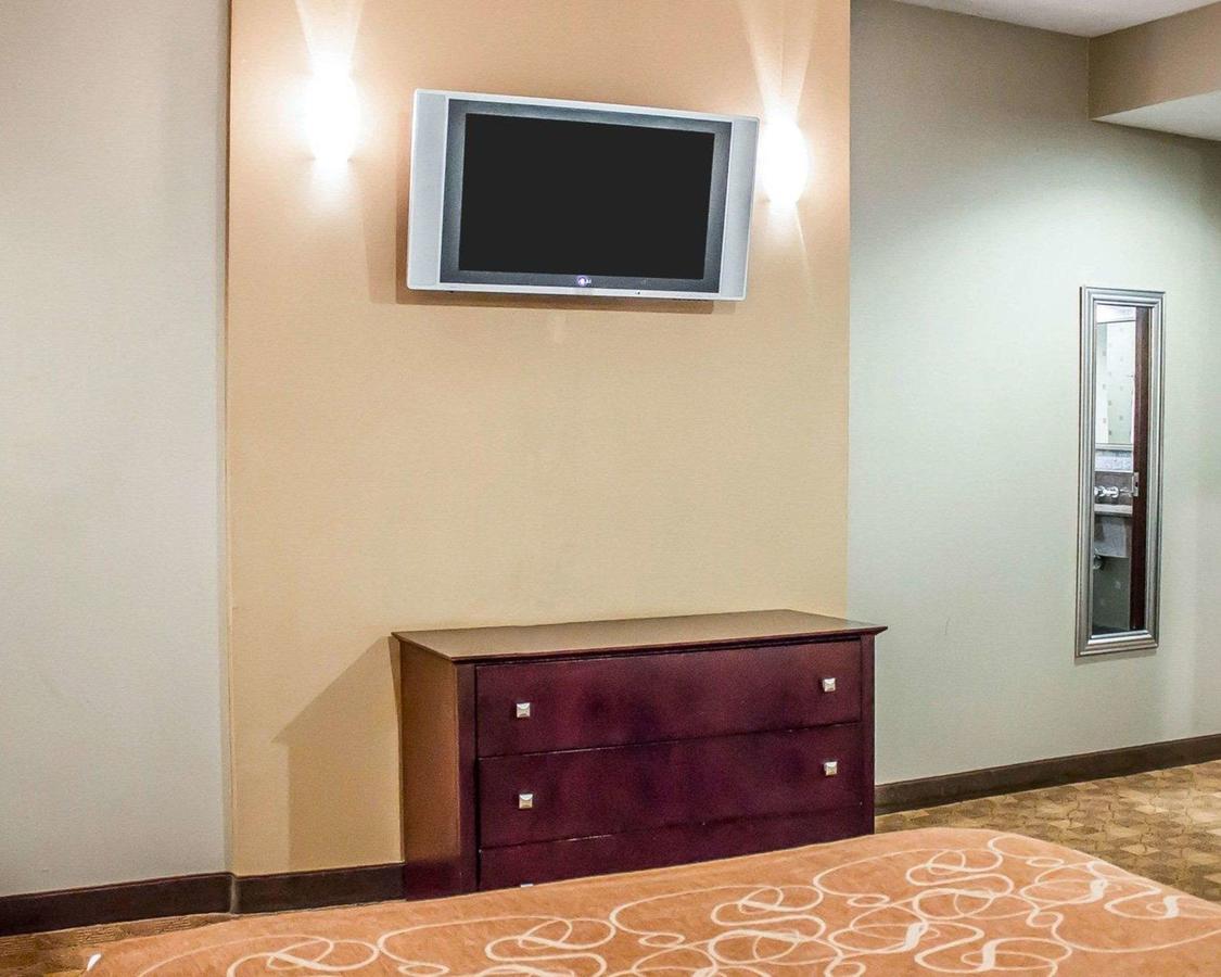Comfort Suites Perrysburg - thumb 8