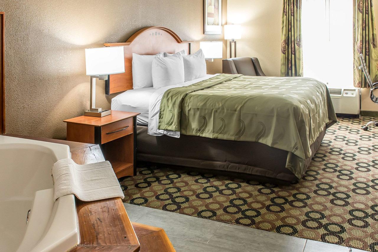 Quality Inn & Suites Columbus - thumb 19
