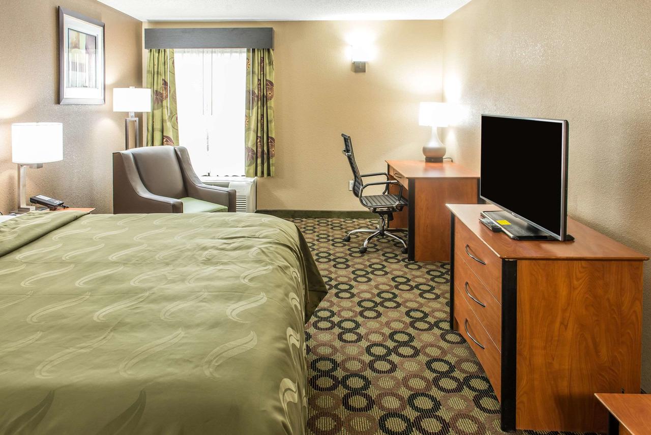 Quality Inn & Suites Columbus - thumb 27