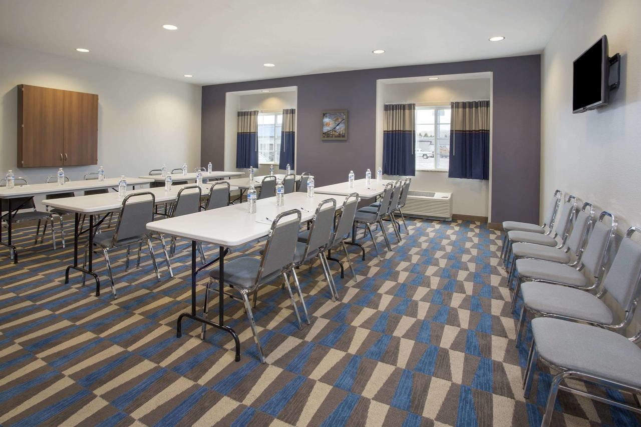 Microtel Inn & Suites - thumb 24