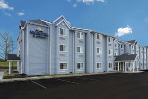 Microtel Inn & Suites