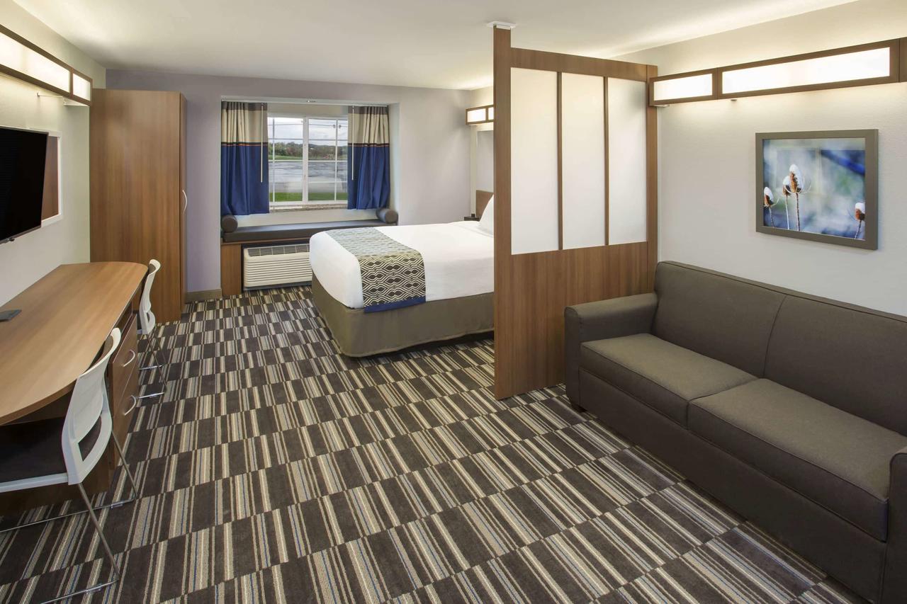 Microtel Inn & Suites - thumb 13