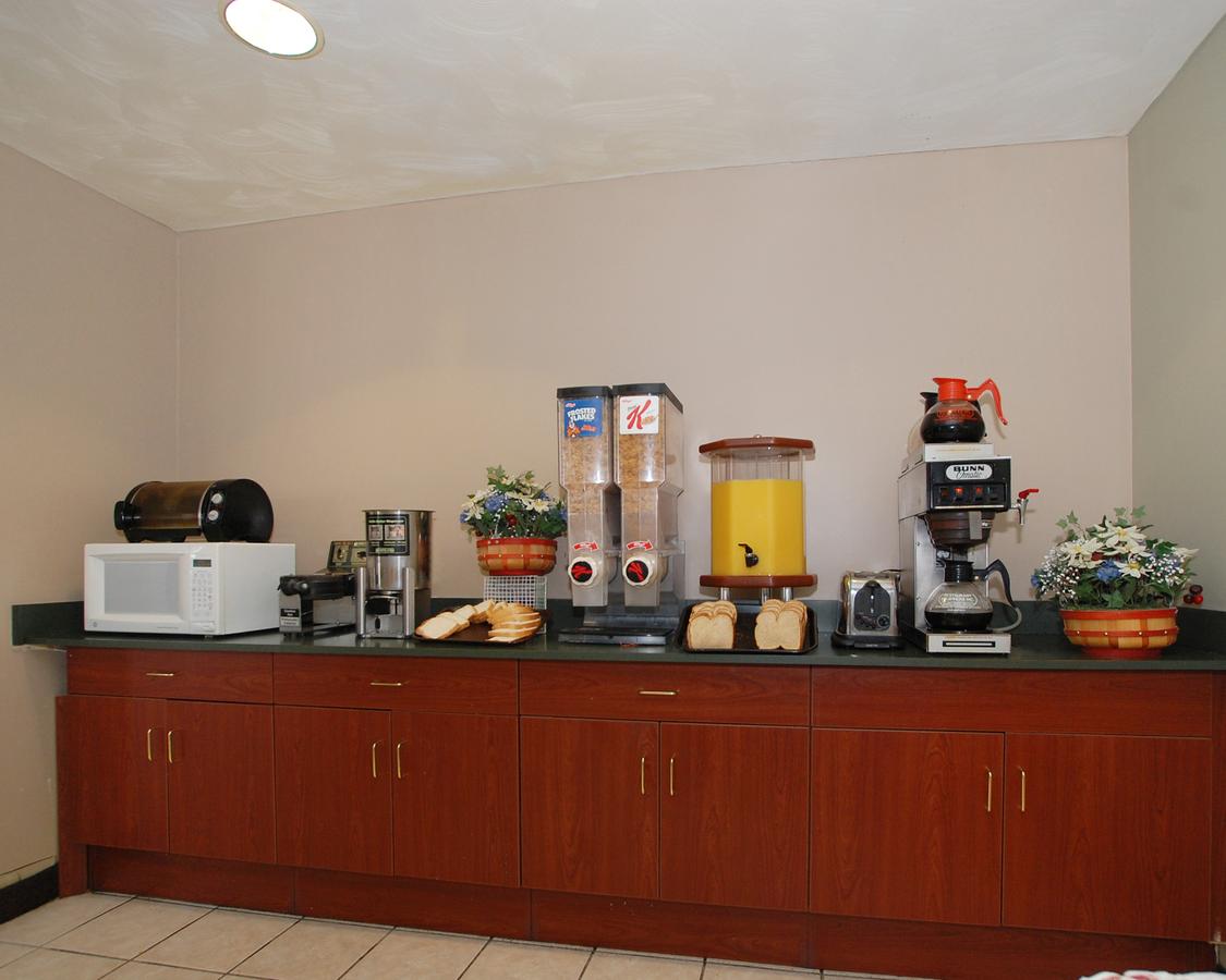 Knights Inn & Suites St. Clairsville - thumb 5