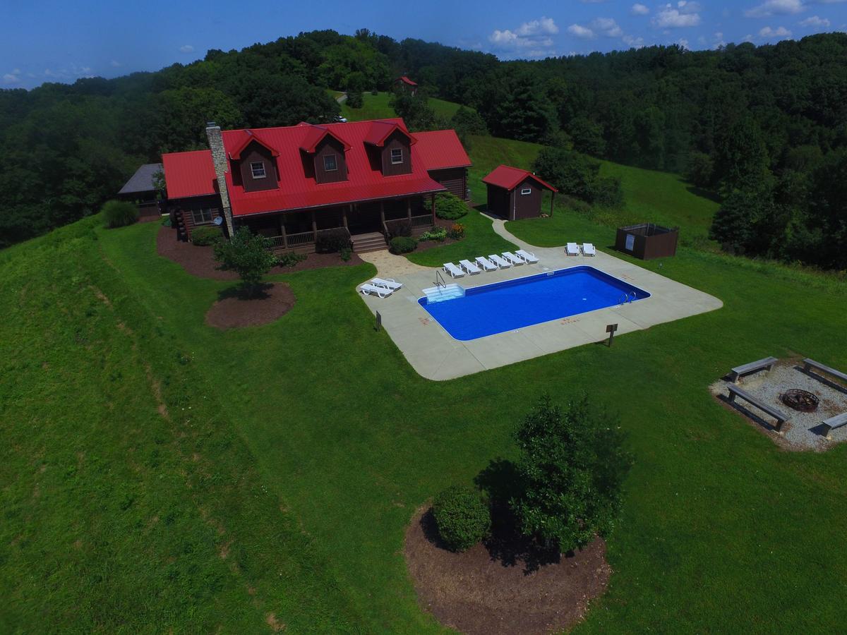 Big Sky Lodge - Hocking Hills Home - thumb 3