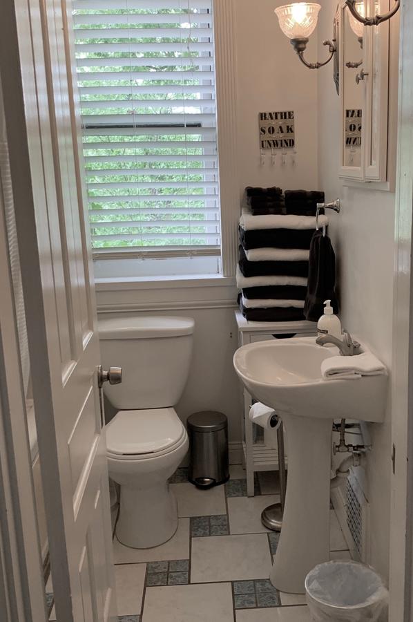 Entire Three Floor Historic Home - thumb 6